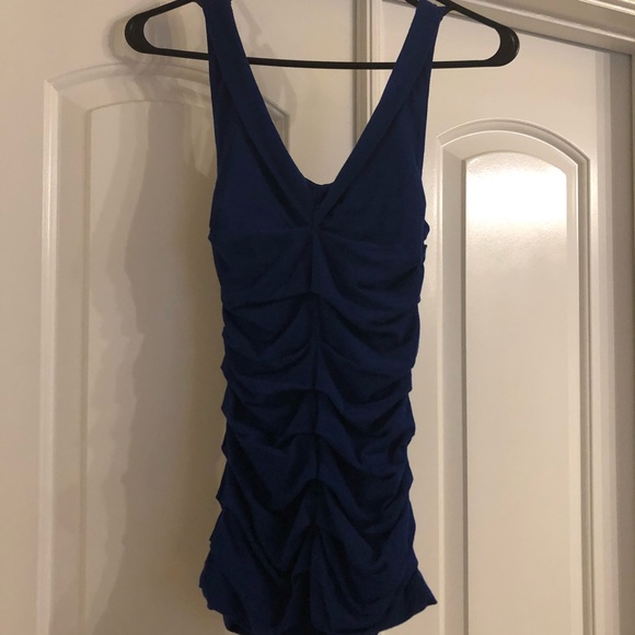 Express Top - Picture 2 of 3